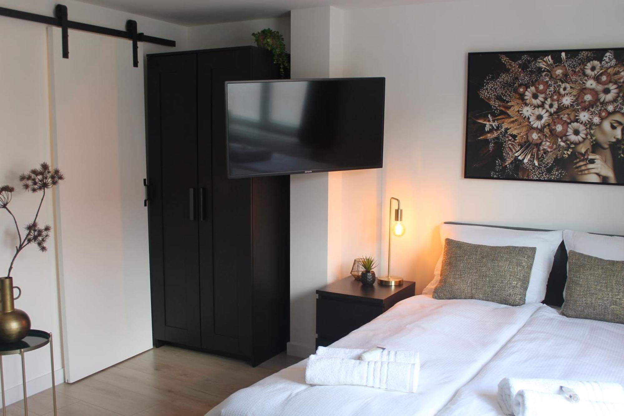 B&K Urban City Suites 提耳堡 外观 照片
