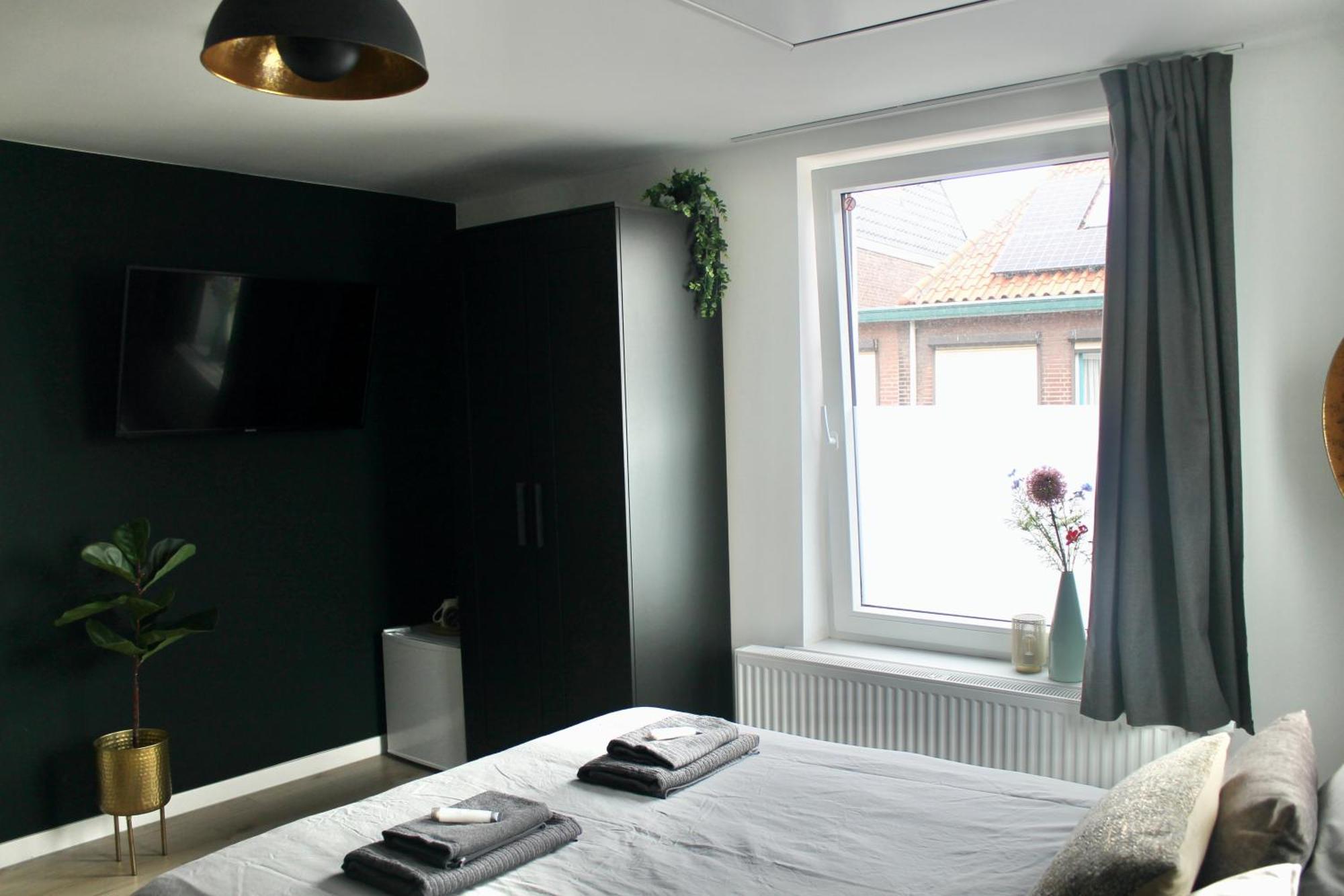 B&K Urban City Suites 提耳堡 外观 照片