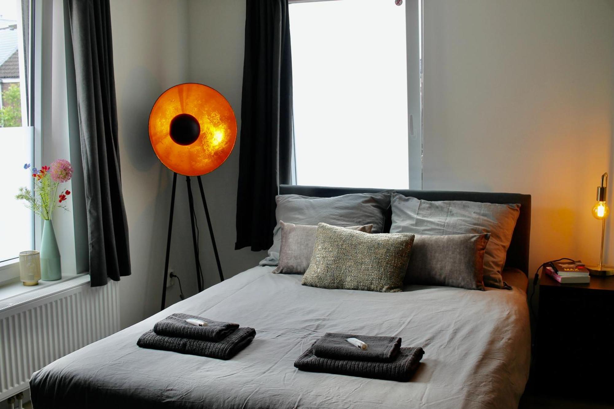 B&K Urban City Suites 提耳堡 外观 照片