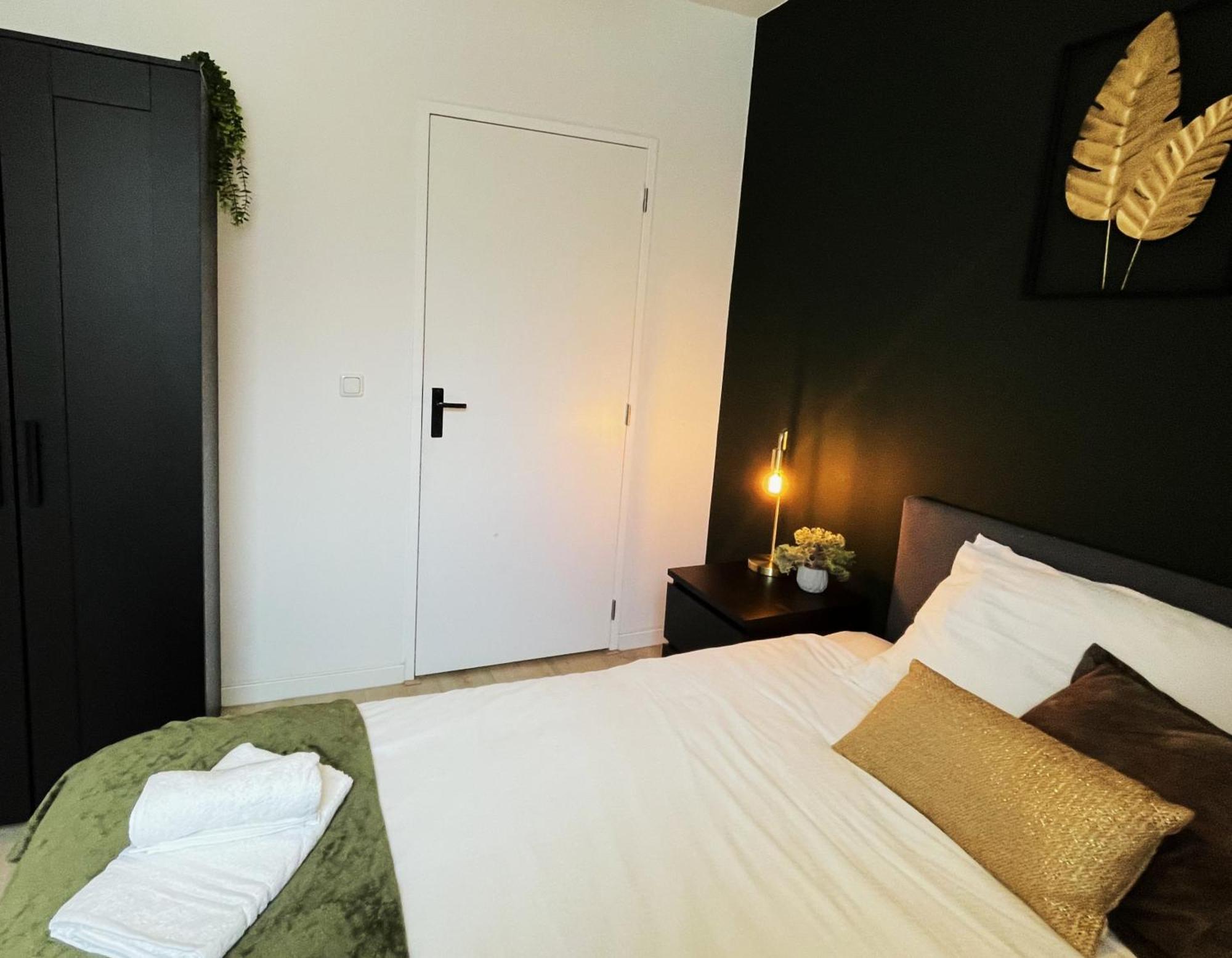 B&K Urban City Suites 提耳堡 外观 照片
