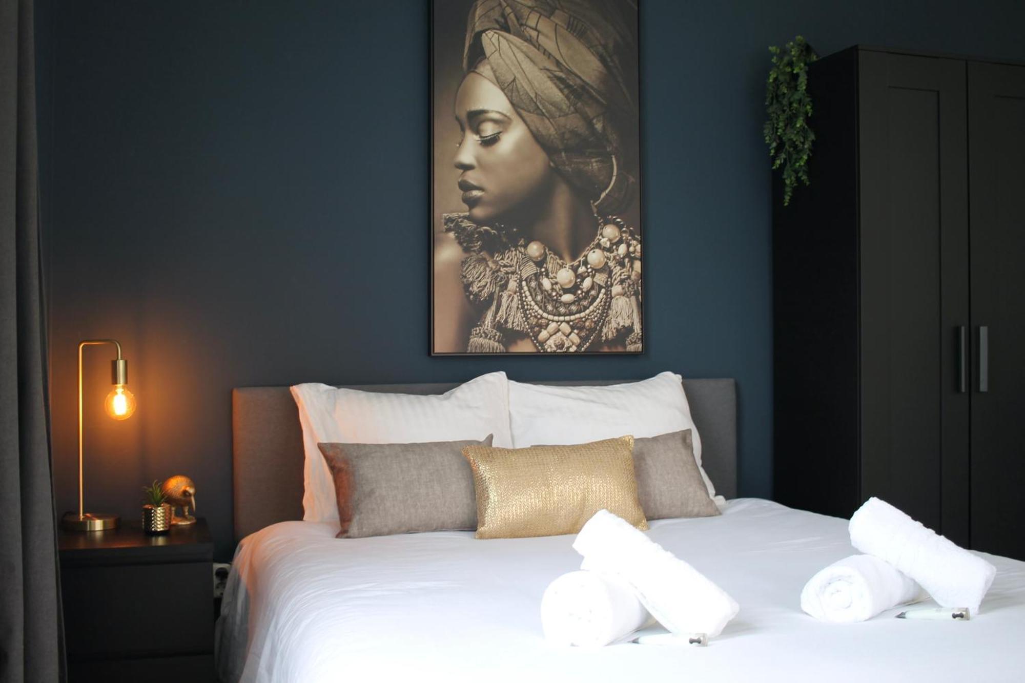 B&K Urban City Suites 提耳堡 外观 照片