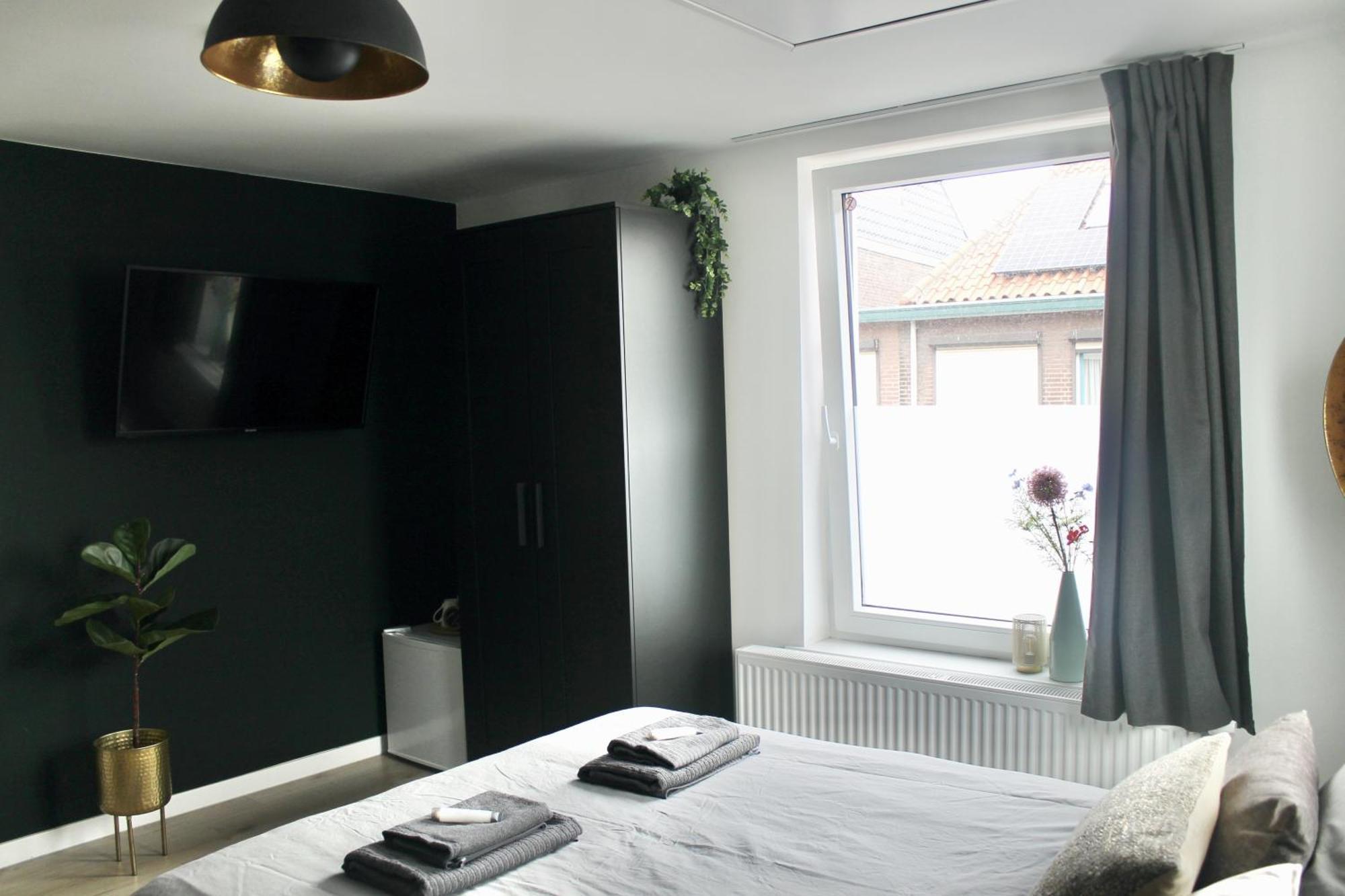 B&K Urban City Suites 提耳堡 外观 照片